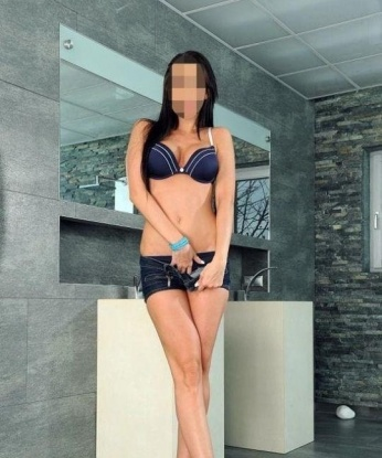 😈
Откровенная эротическая фотосессия, ролевые игры, массаж - я готова позаботиться о тебе и твоем блаженстве. 💫
Ты получишь от меня нежность, ласку и полное снятие стресса. 💆♂️
Мои умелые руки, изумительная фигура и мои упругие груди покорят даже самого искушенного ценителя женской красоты. 💃
Разнообразие услуг, приятная атмосфера, полная конфиденциальность - все это ждет тебя в моей уютной квартире в центре Москвы. 🌇
Не медли, приходи, и воплотим все твои желания в реальность. Я здесь, чтобы тебя удовлетворить! 😉💫🔞 Дина